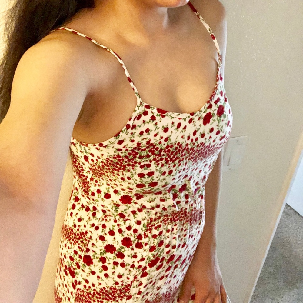 Red rose print M slit Maxi dress